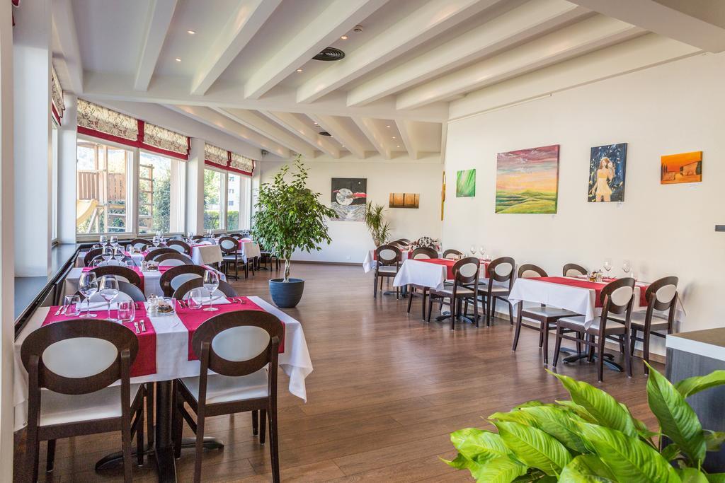 סיון Hotel Castel מראה חיצוני תמונה