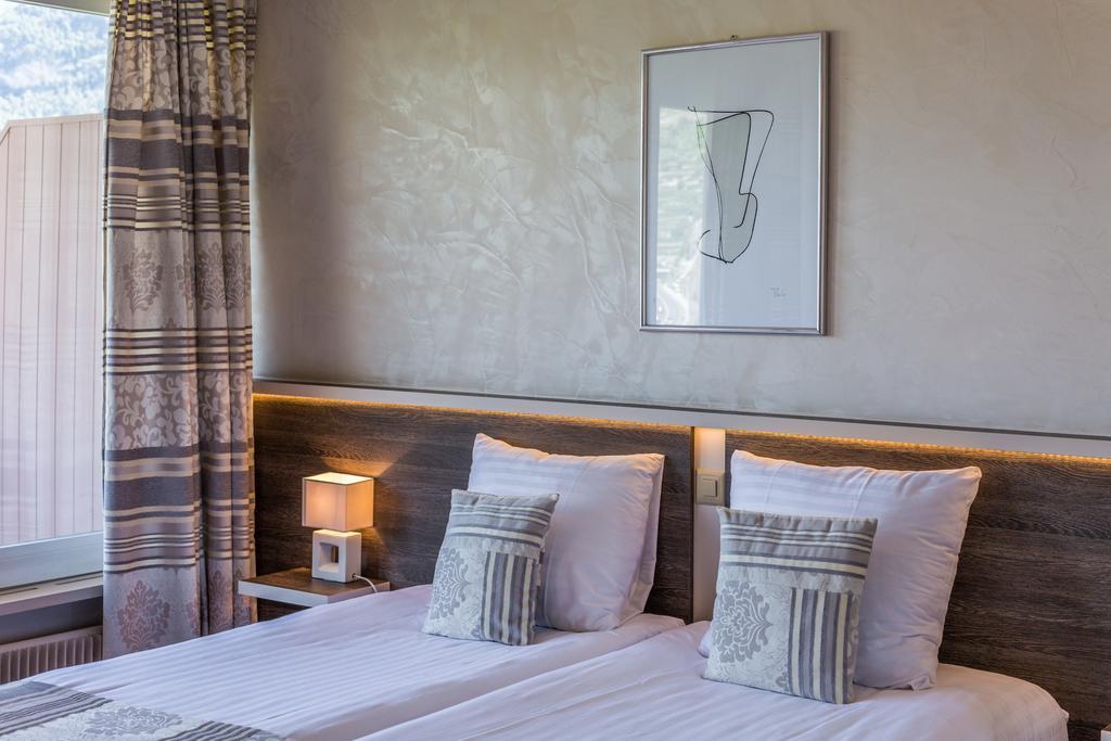 סיון Hotel Castel מראה חיצוני תמונה